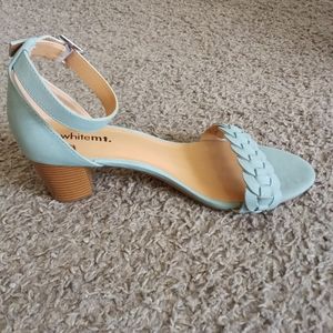 WHITE MT. ANKLE STRAP BLOCK HEELS SIZE 11W